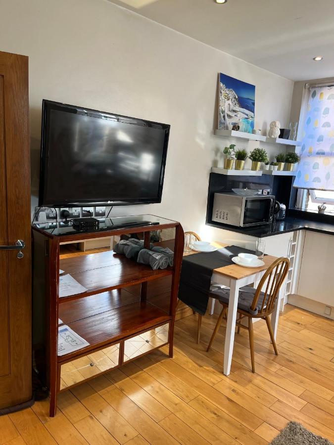 Stunning 1 Bedroom In Stunning Location - Mayfair Area Appartamento