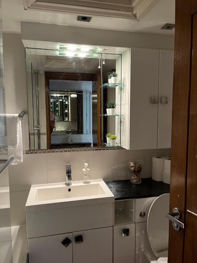 Stunning 1 Bedroom In Stunning Location - Mayfair Area Appartamento *