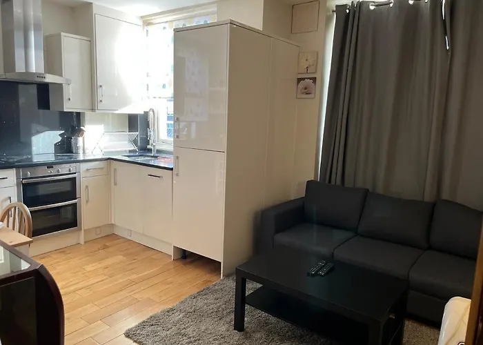 Stunning 1 Bedroom In Stunning Location - Mayfair Area